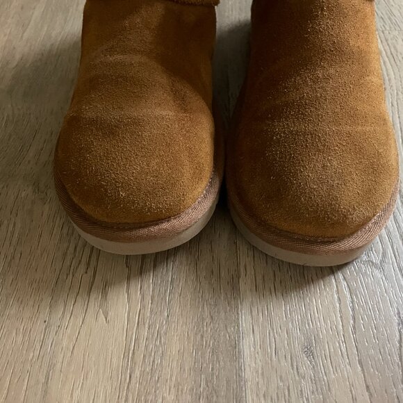 Koolaburra by Ugg Women's Light Brown Suede Ankle Booties Size: 6 - Picture 3 of 8